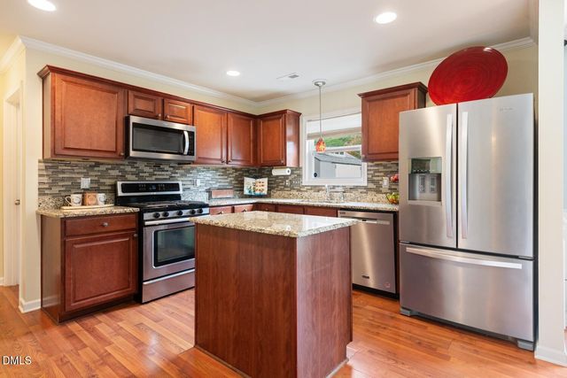 624 Collington Drive, Mebane, NC 27302