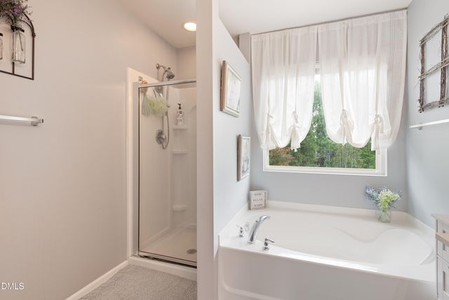624 Collington Drive, Mebane, NC 27302