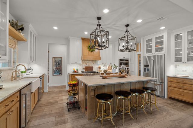 109 County Road 2696, Alvord, TX 76225