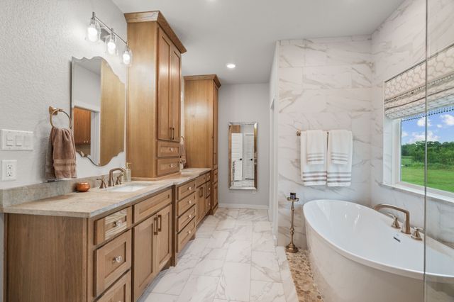 109 County Road 2696, Alvord, TX 76225