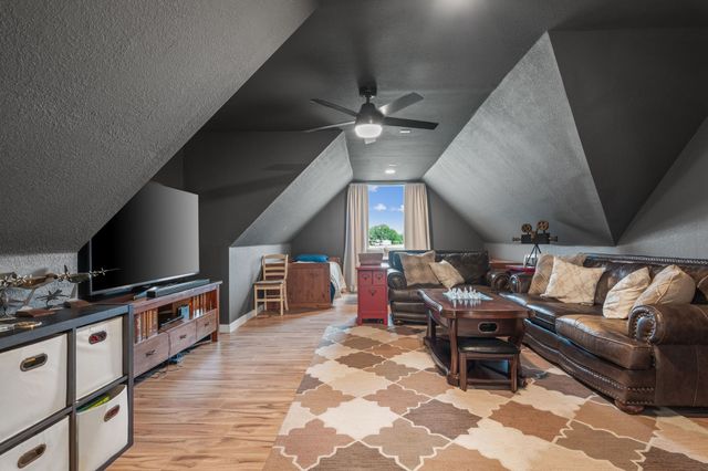 109 County Road 2696, Alvord, TX 76225