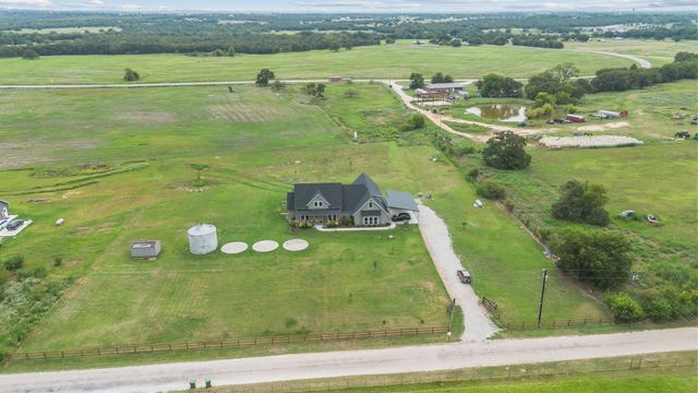 109 County Road 2696, Alvord, TX 76225