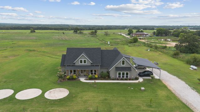 109 County Road 2696, Alvord, TX 76225