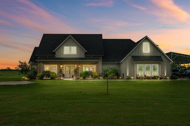 109 County Road 2696, Alvord, TX 76225