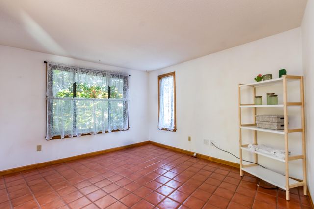 30 Weatherglass Lane, East Falmouth, MA 02536