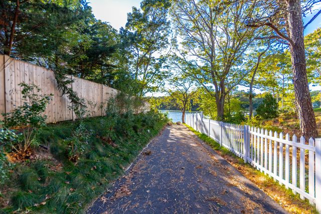 30 Weatherglass Lane, East Falmouth, MA 02536
