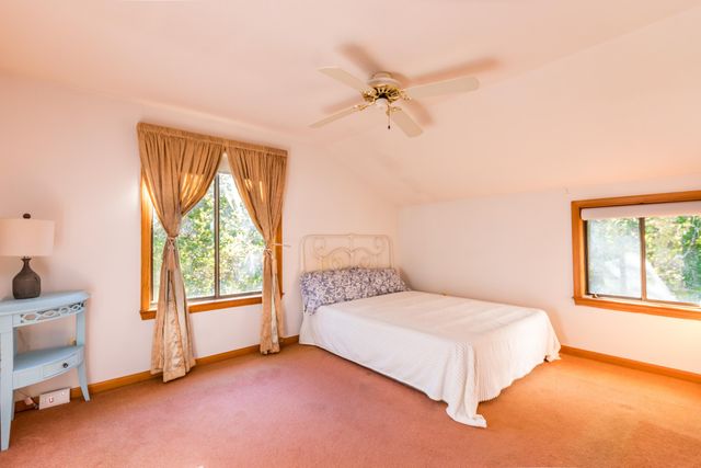 30 Weatherglass Lane, East Falmouth, MA 02536