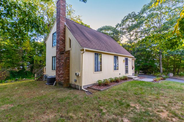 30 Weatherglass Lane, East Falmouth, MA 02536