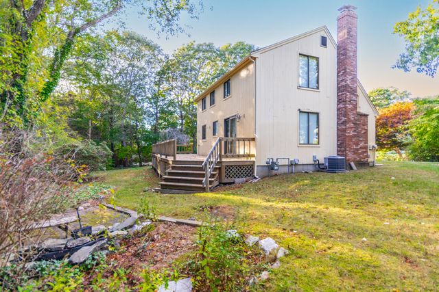 30 Weatherglass Lane, East Falmouth, MA 02536