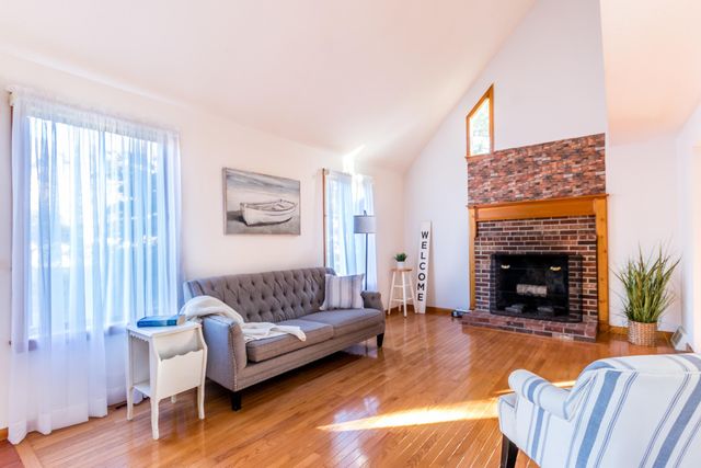 30 Weatherglass Lane, East Falmouth, MA 02536