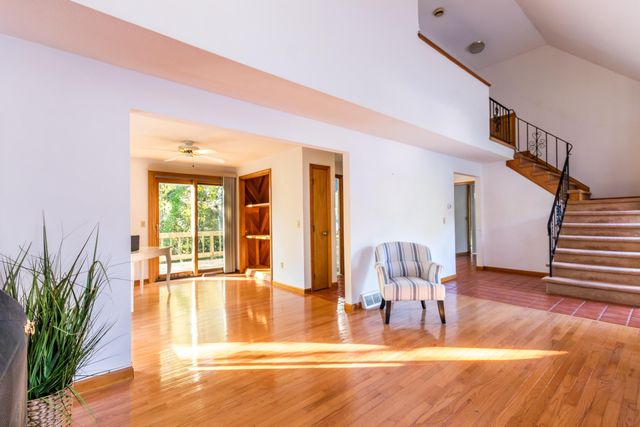 30 Weatherglass Lane, East Falmouth, MA 02536