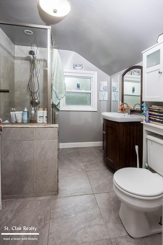 1017 Clinton Avenue, St Clair, MI 48079