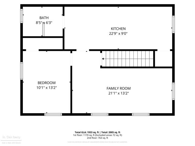 1017 Clinton Avenue, St Clair, MI 48079