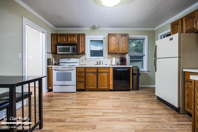 1017 Clinton Avenue, St Clair, MI 48079