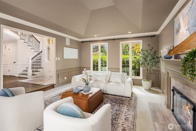 22008 NE 66th Place, Redmond, WA 98053