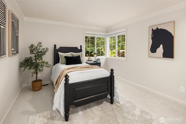 22008 NE 66th Place, Redmond, WA 98053