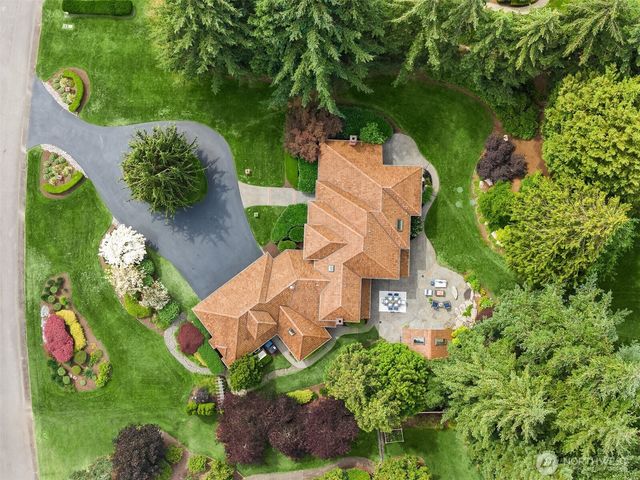 22008 NE 66th Place, Redmond, WA 98053