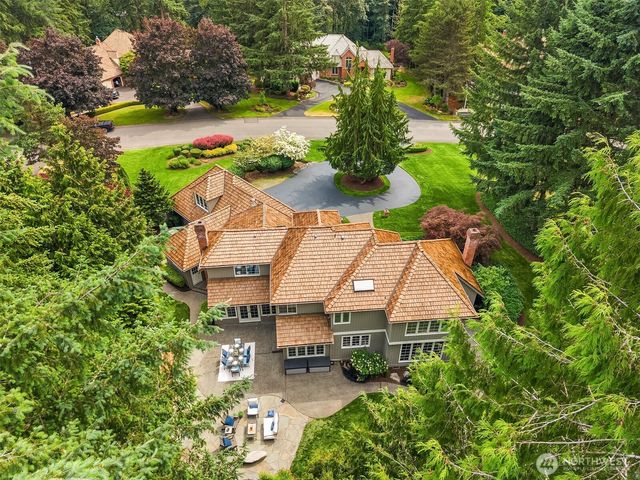 22008 NE 66th Place, Redmond, WA 98053