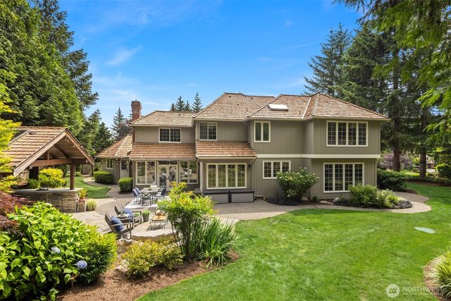 22008 NE 66th Place, Redmond, WA 98053
