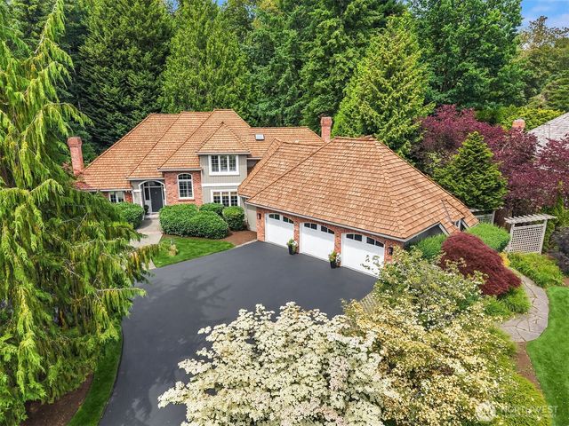 22008 NE 66th Place, Redmond, WA 98053