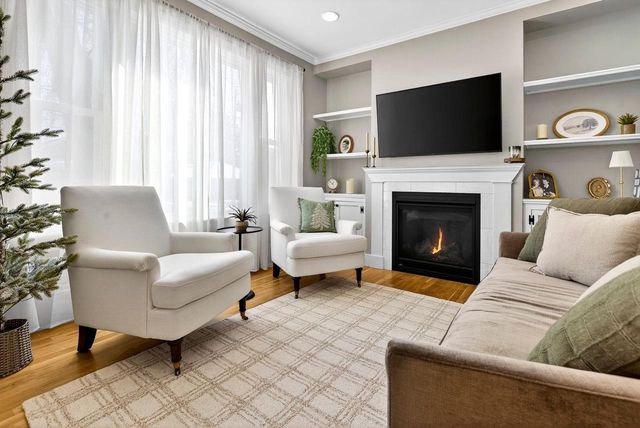 403 PINE STREET, Neenah, WI 54956