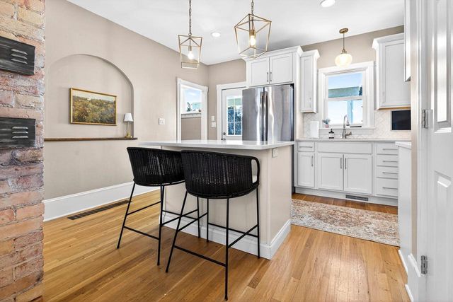 403 PINE STREET, Neenah, WI 54956