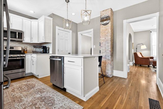 403 PINE STREET, Neenah, WI 54956