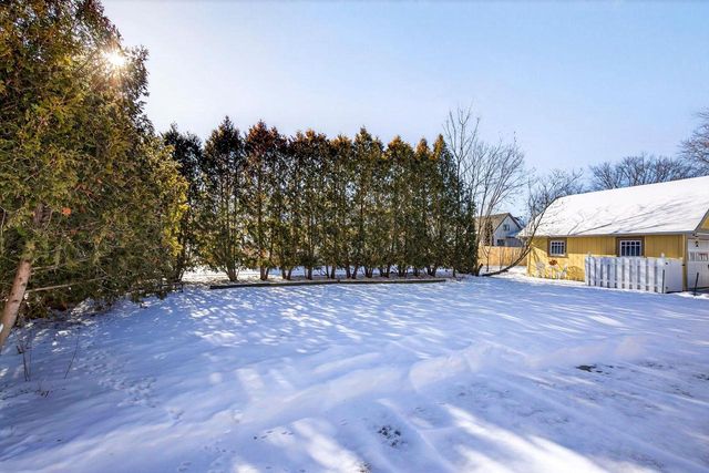 403 PINE STREET, Neenah, WI 54956