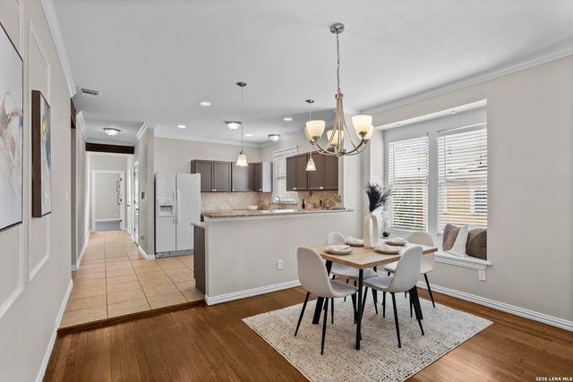 624 W Agarita, San Antonio, TX 78212