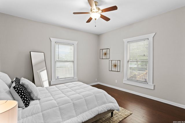 624 W Agarita, San Antonio, TX 78212