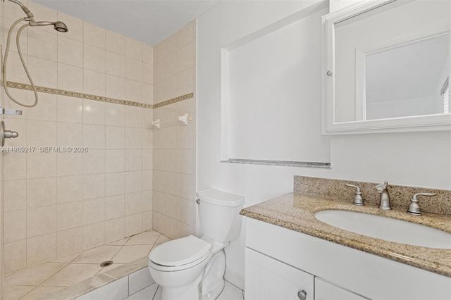 4750 NE 17th Ave, Pompano Beach, FL 33064