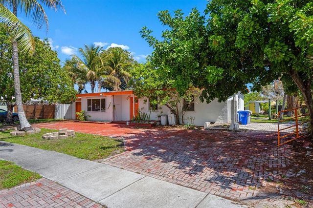 4750 NE 17th Ave, Pompano Beach, FL 33064