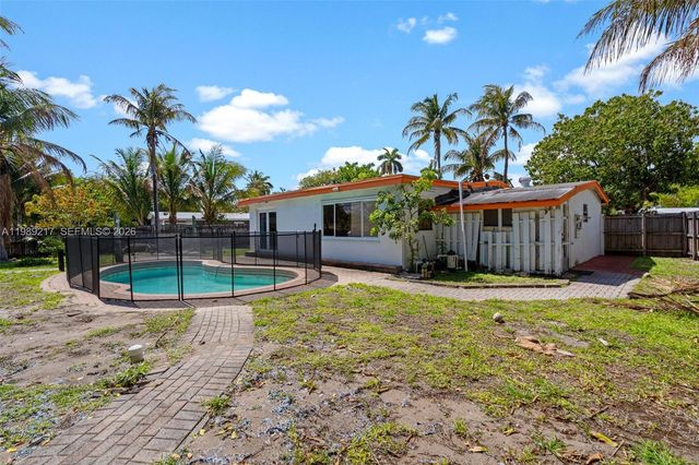 4750 NE 17th Ave, Pompano Beach, FL 33064