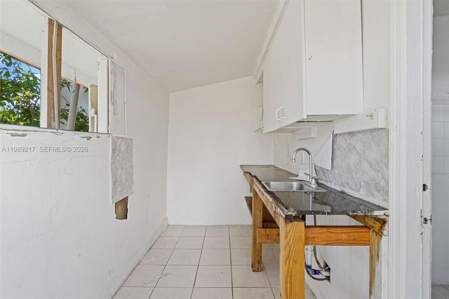 4750 NE 17th Ave, Pompano Beach, FL 33064