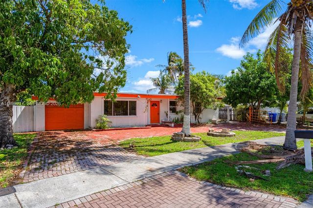 4750 NE 17th Ave, Pompano Beach, FL 33064