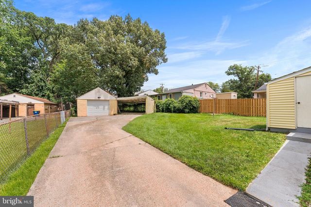 7832 FISKE AVE, Lanham, MD 20706