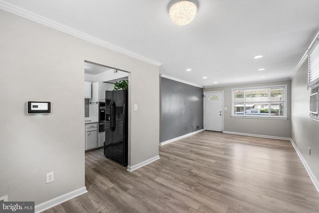 7832 FISKE AVE, Lanham, MD 20706