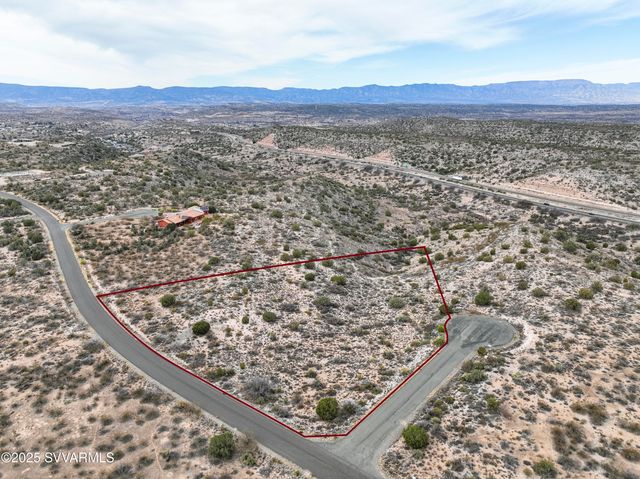 6745 N Canyon Road 104, Rimrock, AZ 86335