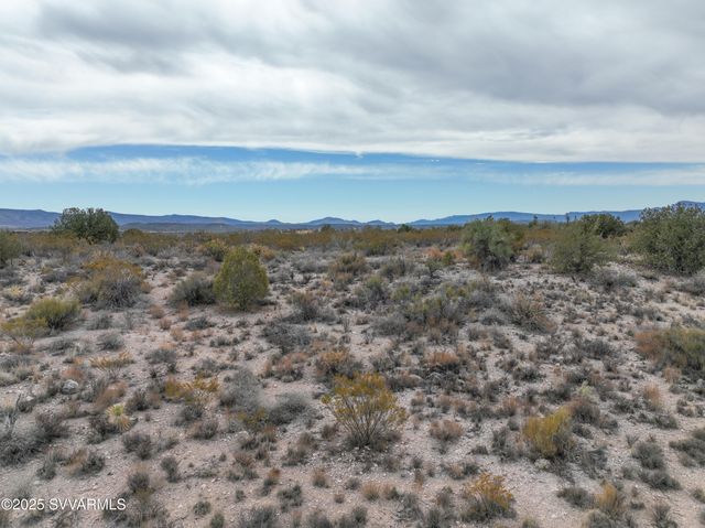 6745 N Canyon Road 104, Rimrock, AZ 86335