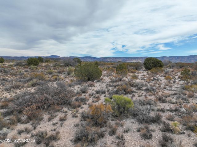 6745 N Canyon Road 104, Rimrock, AZ 86335