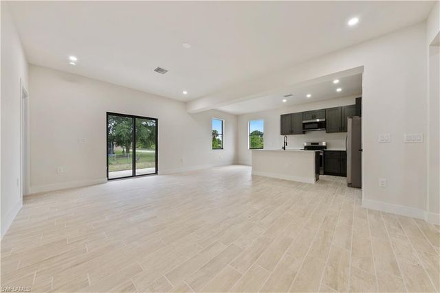 2603 52nd ST W, Lehigh Acres, FL 33971