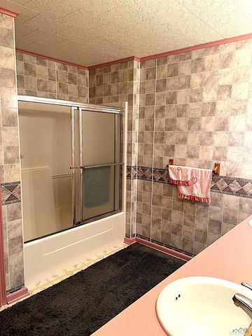 117 Norman St, Golden Meadow, LA 70357