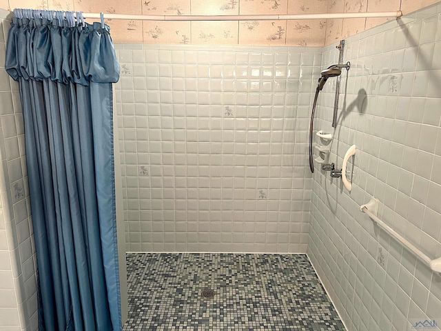 117 Norman St, Golden Meadow, LA 70357