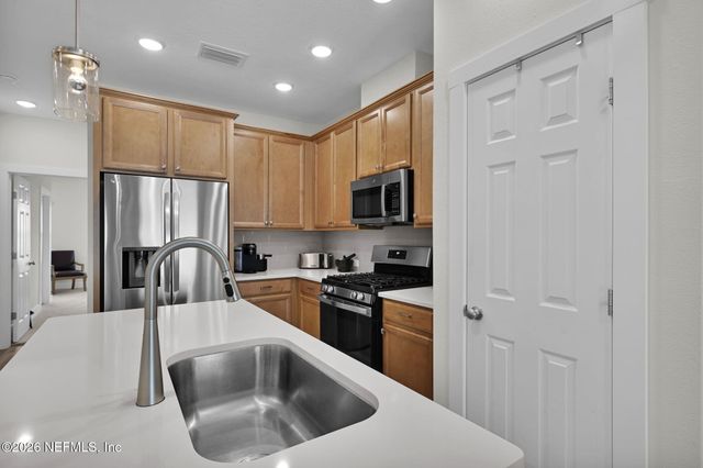 11114 BINARY Court, Jacksonville, FL 32256