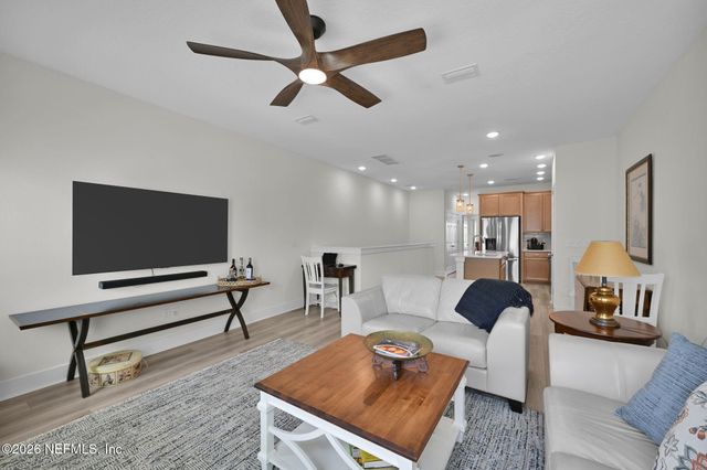 11114 BINARY Court, Jacksonville, FL 32256