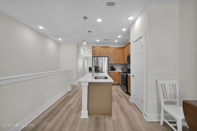 11114 BINARY Court, Jacksonville, FL 32256