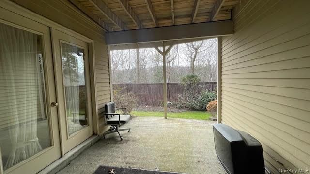 28 Willow Ridge Drive, Smithtown, NY 11787