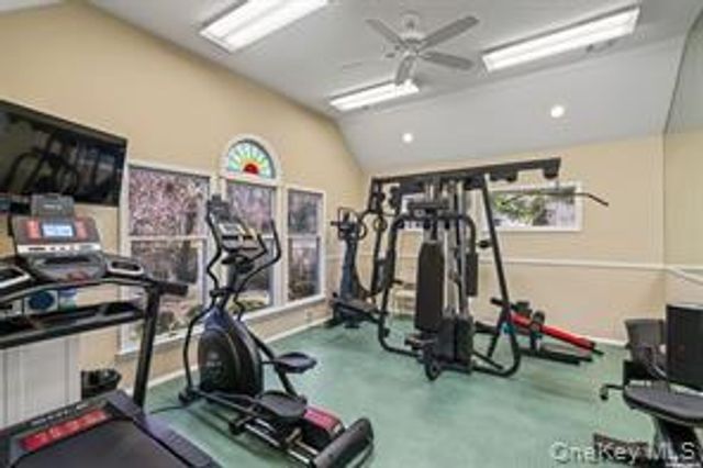 28 Willow Ridge Drive, Smithtown, NY 11787