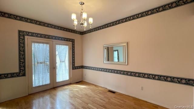 28 Willow Ridge Drive, Smithtown, NY 11787