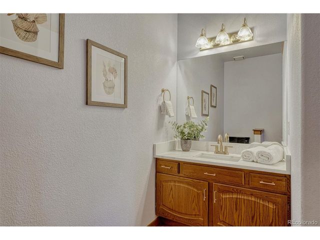 1680 Oakwood Dr, Monument, CO 80132